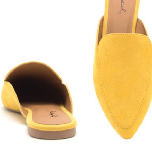 LAST PAIR Yellow Classic Mules in Faux Suede Flats - Picture 8 of 8